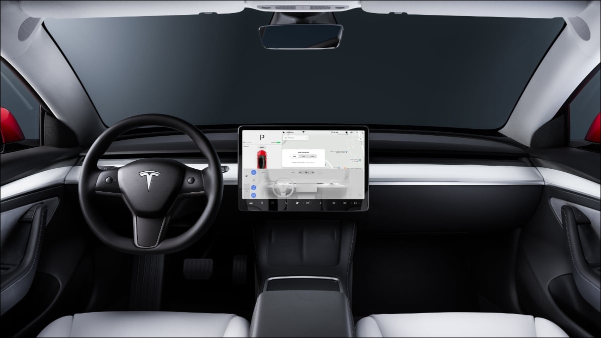 新購 Tesla 將取消終身標準連線功能,第 8 年後開始收費使用! 1 Tesla,標準連線功能,頂級連線功能試用 30 天