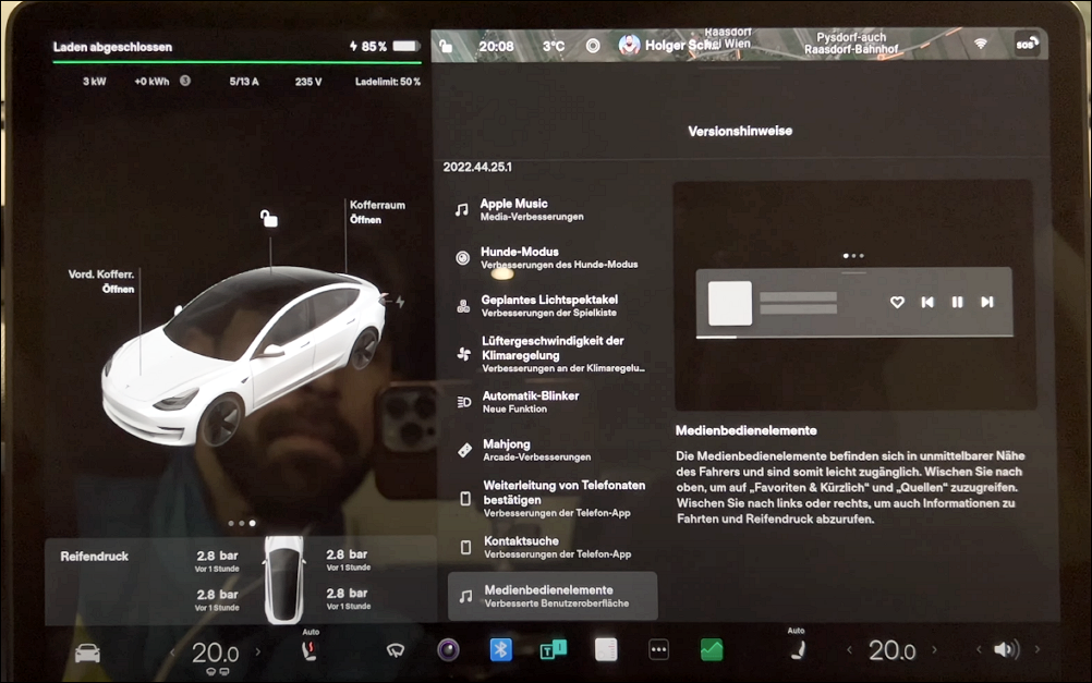Tesla 聖誕節 2022.44.25.1 更新來了!真實操作畫面給你看! 10 2022.44.25.1,Tesla